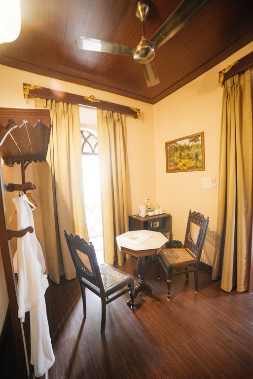 Casa Menezes - A Heritage Goan Homestay Bambolim Exteriör bild